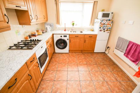 2 bedroom maisonette for sale, Aldebury Road, Maidenhead