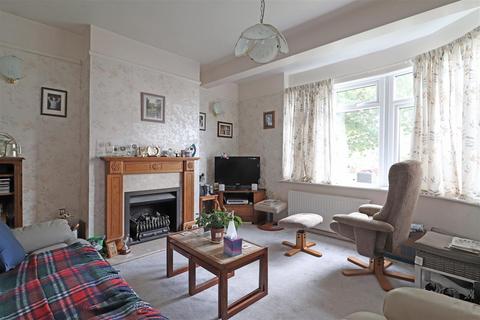 43 Orchard Way, Reigate, RH2 8DS