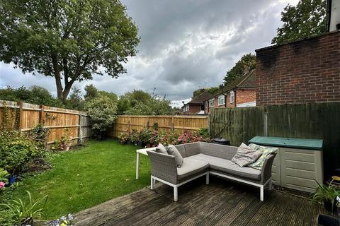 43 Orchard Way, Reigate, RH2 8DS