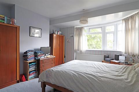 43 Orchard Way, Reigate, RH2 8DS