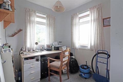 43 Orchard Way, Reigate, RH2 8DS
