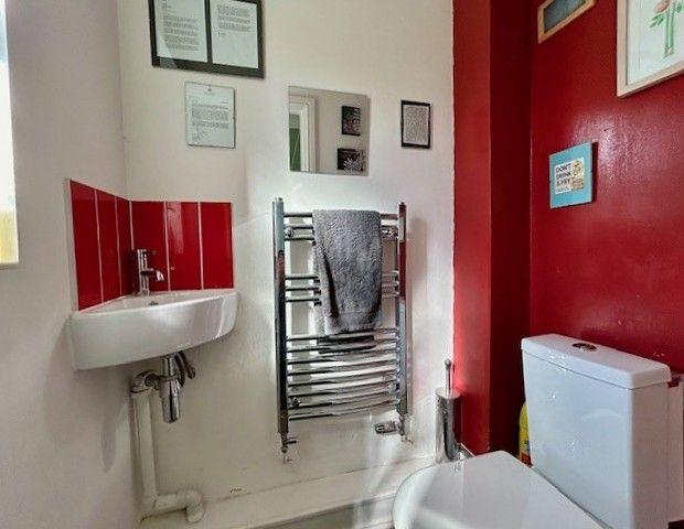 Ground Floor Cloakroom/Wc