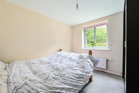 2 bedroom flat for sale, Pillar Box Gardens, Basingstoke RG24