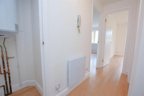 20 Fairfield Close, Mitcham, CR4 3RE