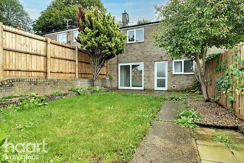 3 bedroom terraced house for sale, Grace Way, Stevenage