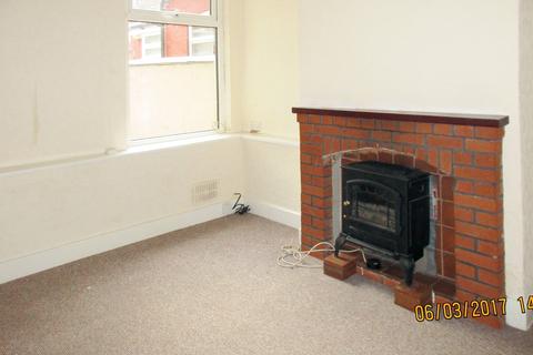 2 bedroom terraced house to rent, Birches Head, Hanley, Stoke On Trent ST1