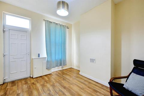 3 bedroom terraced house for sale, Middle Street, Beeston, Nottingham