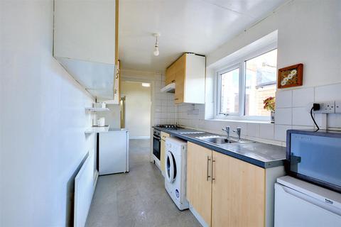 3 bedroom terraced house for sale, Middle Street, Beeston, Nottingham