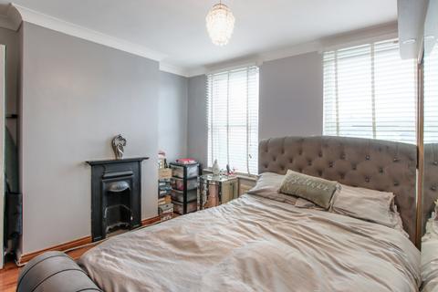 23a Spring Vale North, Dartford, DA1 2LN