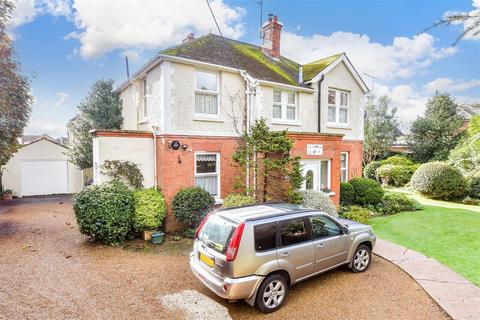 6 bedroom detached house for sale, High Street, Lydd, Kent