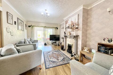 3 bedroom semi-detached house for sale, Ladysmith Road, Halesowen