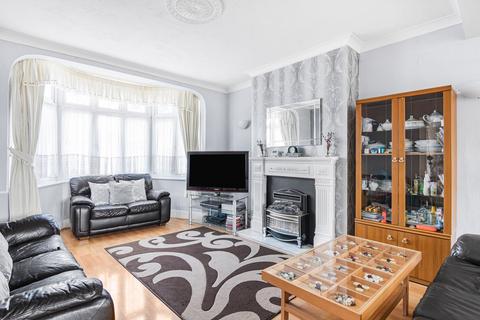 4 bedroom end of terrace house for sale, Woodbridge Road, Barking, IG11