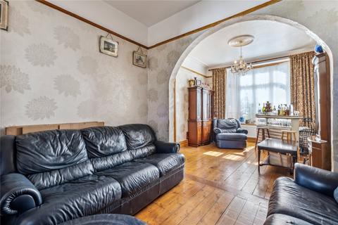 3 bedroom terraced house for sale, Eatonville Road, SW17