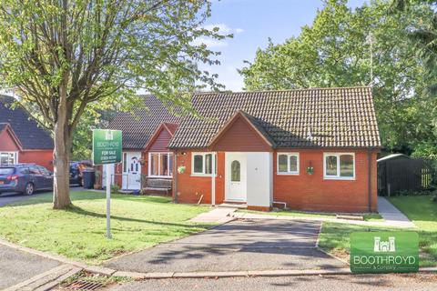 2 bedroom semi-detached bungalow for sale, Willow Meer, Kenilworth