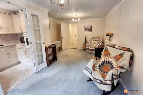 1 bedroom flat for sale, Hedda Drive, Hampton Hargate, Peterborough, PE7