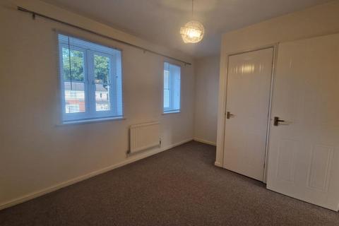 2 bedroom house to rent, Barley Way, Newark