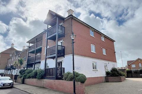 3 bedroom flat for sale, Windward Quay, Eastbourne