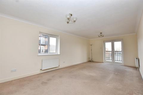 3 bedroom flat for sale, Windward Quay, Eastbourne