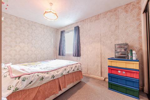 49 Carleton Gate, Giffnock, Glasgow, G46 6NU