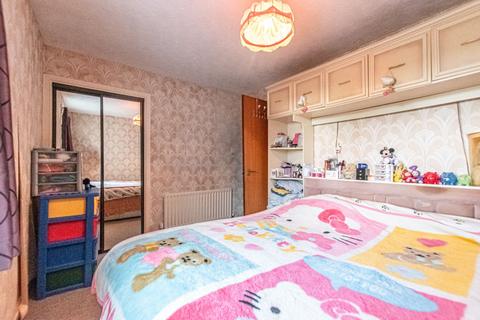 49 Carleton Gate, Giffnock, Glasgow, G46 6NU