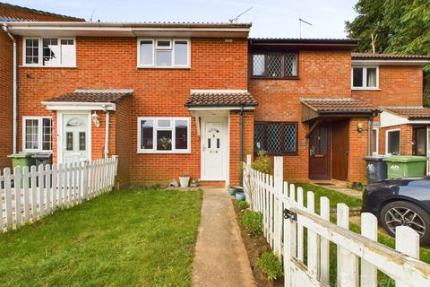 2 bedroom terraced house for sale, Nutley Close, Bordon, Hampshire, GU35