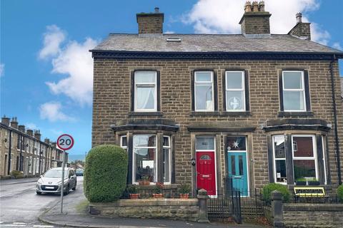 4 bedroom end of terrace house for sale, Helmshore Road, Helmshore, Rossendale, BB4