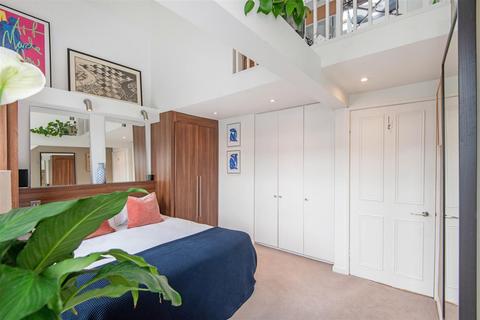 2 bedroom terraced house for sale, Atwood Road, Brackenbury Village, London W6