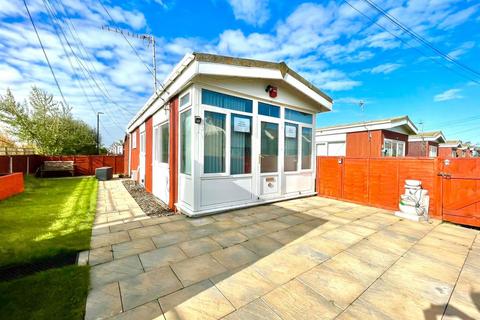 1 bedroom park home for sale, Golden Imp, Cliff Road, Hornsea