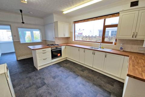 4 bedroom terraced house for sale, BLUNDELL AVENUE, PORTHCAWL, CF36 3YY