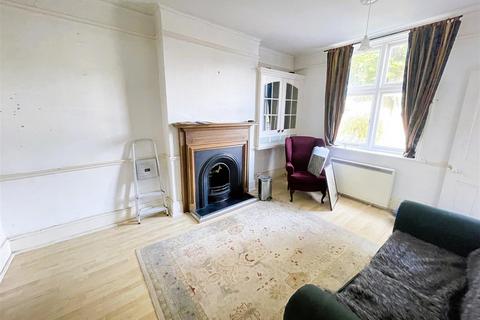 1 bedroom flat for sale, The Priory, Salisbury SP1