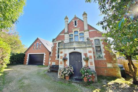 4 bedroom detached house for sale, Chapel Lane, Collingbourne Kingston, SN8 3SD