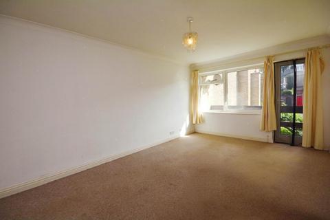 1 bedroom flat for sale, Broad Street, Chesham