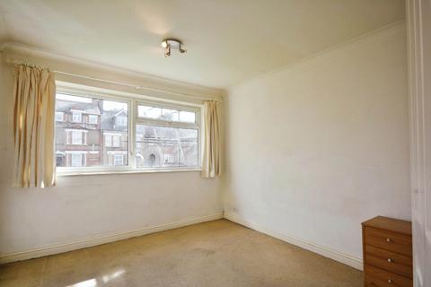 1 bedroom flat for sale, Broad Street, Chesham