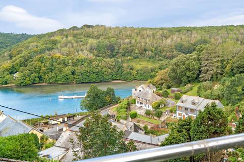 Gwyngala Dawes Lane, Looe, PL13 1JE