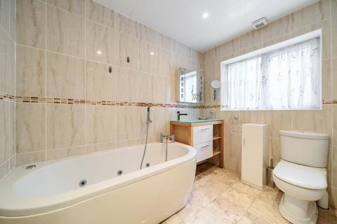 Gwyngala Dawes Lane, Looe, PL13 1JE