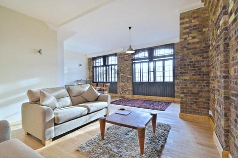 2 bedroom apartment for sale, Telfords Yard, London, E1W