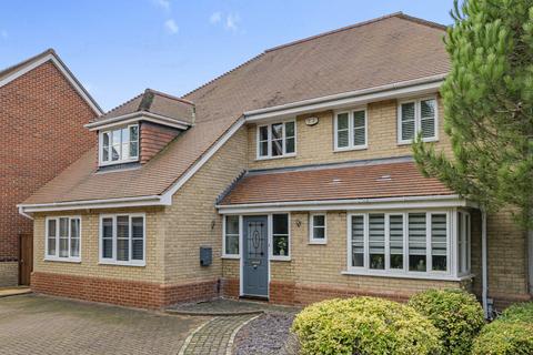 6 bedroom detached house for sale, Gregory Mews, Waltham Abbey EN9