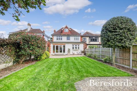 192 Corbets Tey Road, Upminster, RM14 2BJ