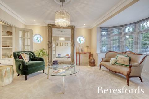 192 Corbets Tey Road, Upminster, RM14 2BJ