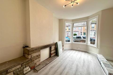 3 bedroom house to rent, Clive Road, Enfield