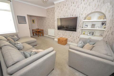 3 bedroom flat for sale, Ashley Road, South Shields