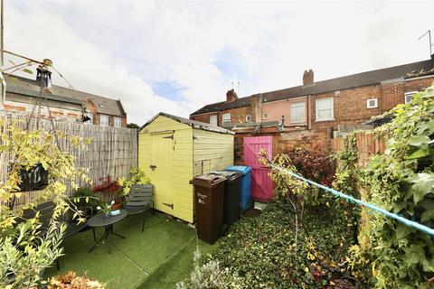 2 bedroom terraced house for sale, Marshall Street, Hull