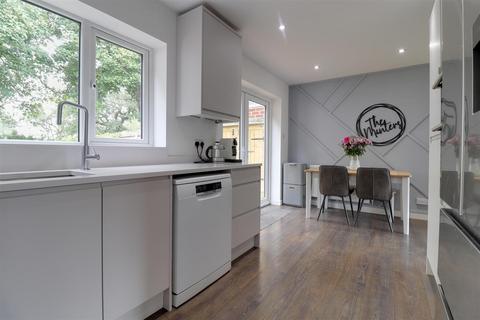 62 Beech Avenue, Rode Heath, Stoke-on-trent, ST7 3JD