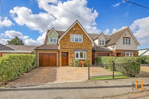 4 bedroom detached house for sale, Shelley Avenue, Langdon Hills, Basildon, Essex, SS16