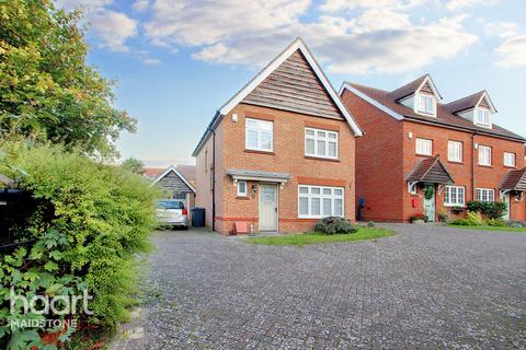 3 bedroom detached house for sale, New Hythe Lane, Aylesford