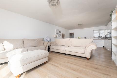 3 Firmin Road, Dartford, DA1 3AR