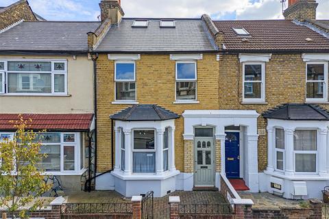 119 Murchison Road, London, E10 6LY