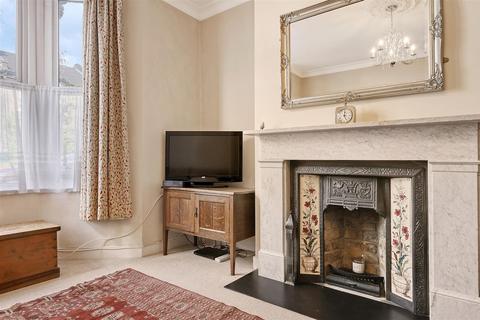 119 Murchison Road, London, E10 6LY
