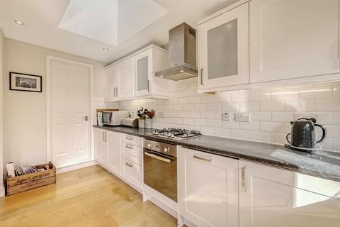 119 Murchison Road, London, E10 6LY