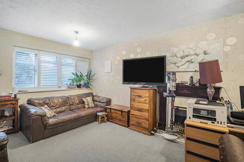15 Saracen Close, Croydon, CR0 2HD